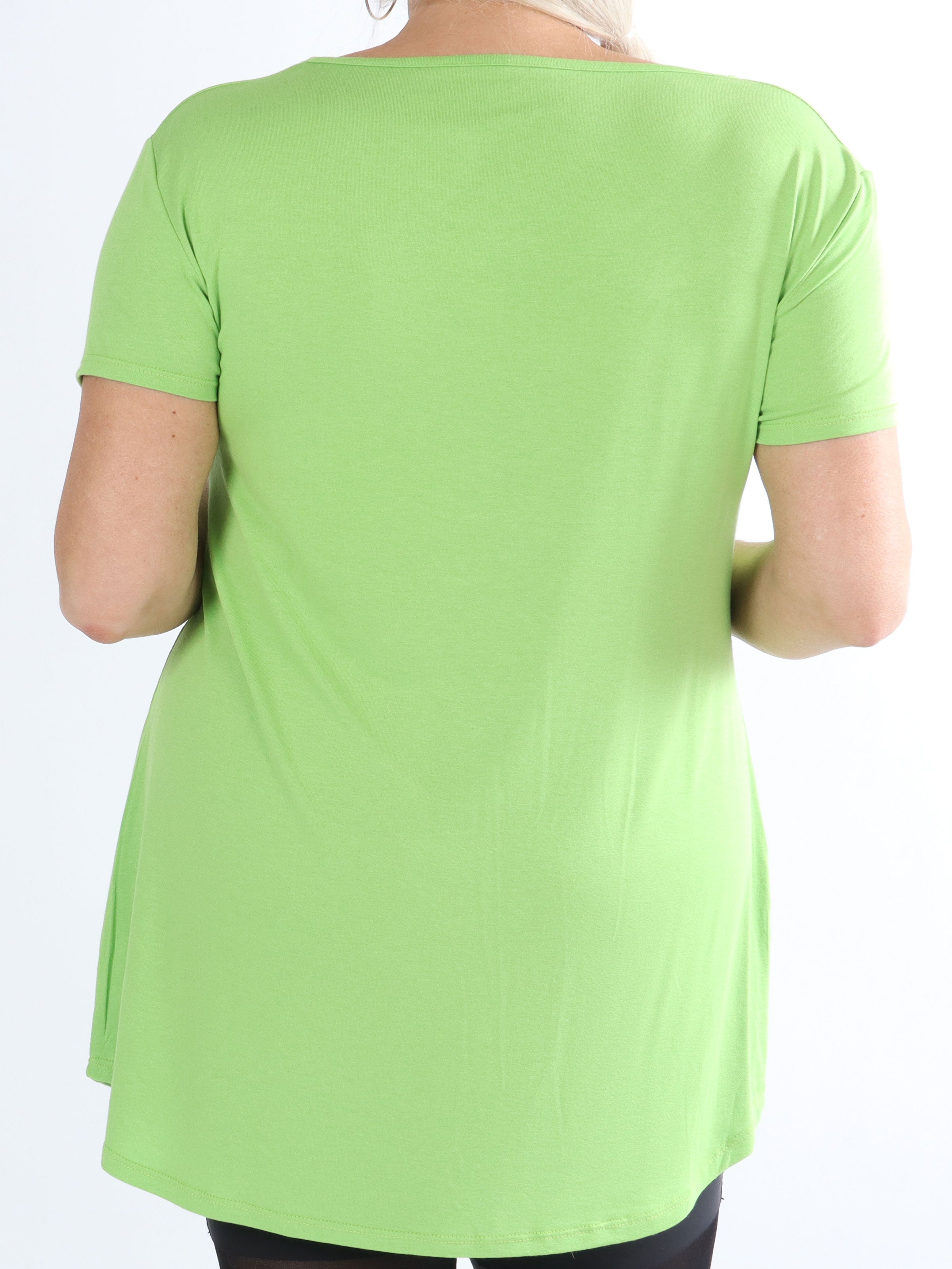 Otine Short - Enkel blus med korta ärmar (bestseller)